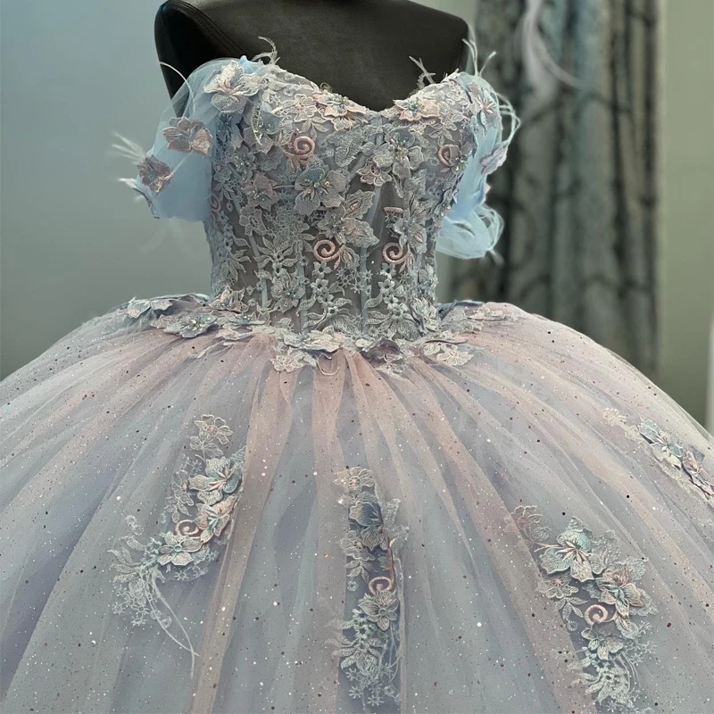 Sky Blue Shiny Ball Gown Quinceanera Dresses Off Shoulder Applique Lace Tull Sweet 16 Dress Party Birthday Lace Up Vestidos De 15 Anos