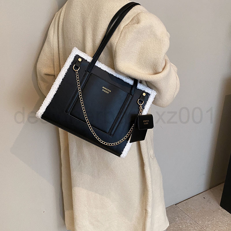 Classic Designer Bag Fashion 10a Top Woman Handbagevening Bags Autumn and Winter New Plush Fringed Tote for Women Versatile Shoulder Texture Contrasti