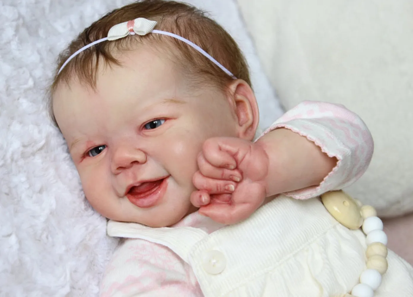 20inch Reborn Kit Emmy Smile Newborn Baby Unassembled Unpainted Doll Parts with Cloth Body and Eyes Bebe Reborn Kits