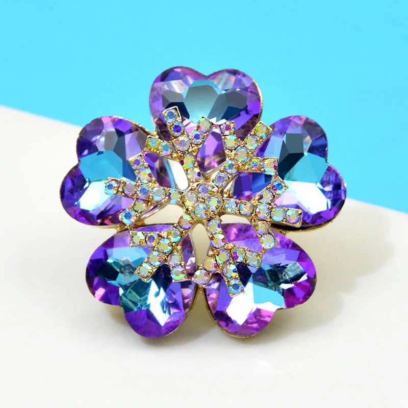 Women Brooch Romantic Crystal Lavender Flower Lapel Pin Alloy Plant Brooch Lapel Pins Accessories Gifts Luxury Jewelry Accessory