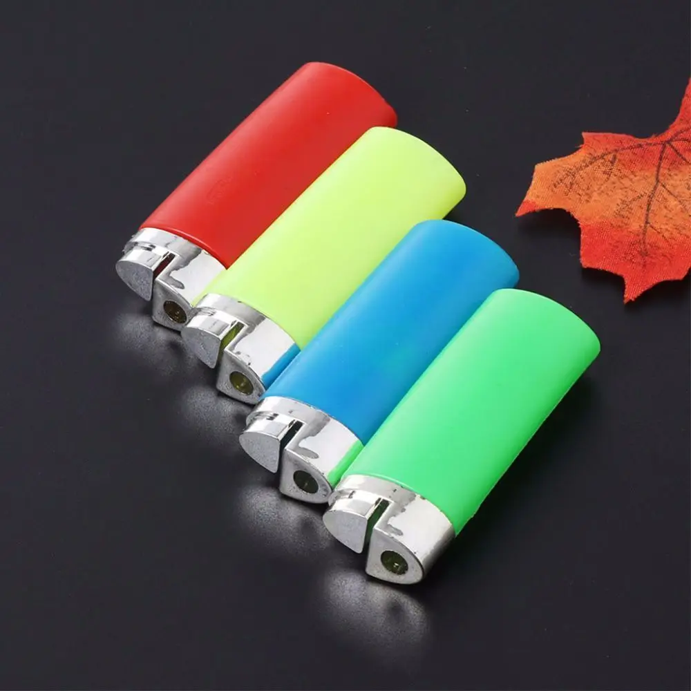 1Pc Creative Lighter Design Water Spray Toy Water Spray Lighter Joke Prank Trick Toy