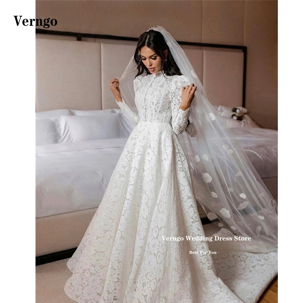 Verngo Modest Muslim Dubai Arabic Wedding Dresses A Line Long Sleeves High Neck Buttons Vintage 2025 new Bride Gowns With Match Veil