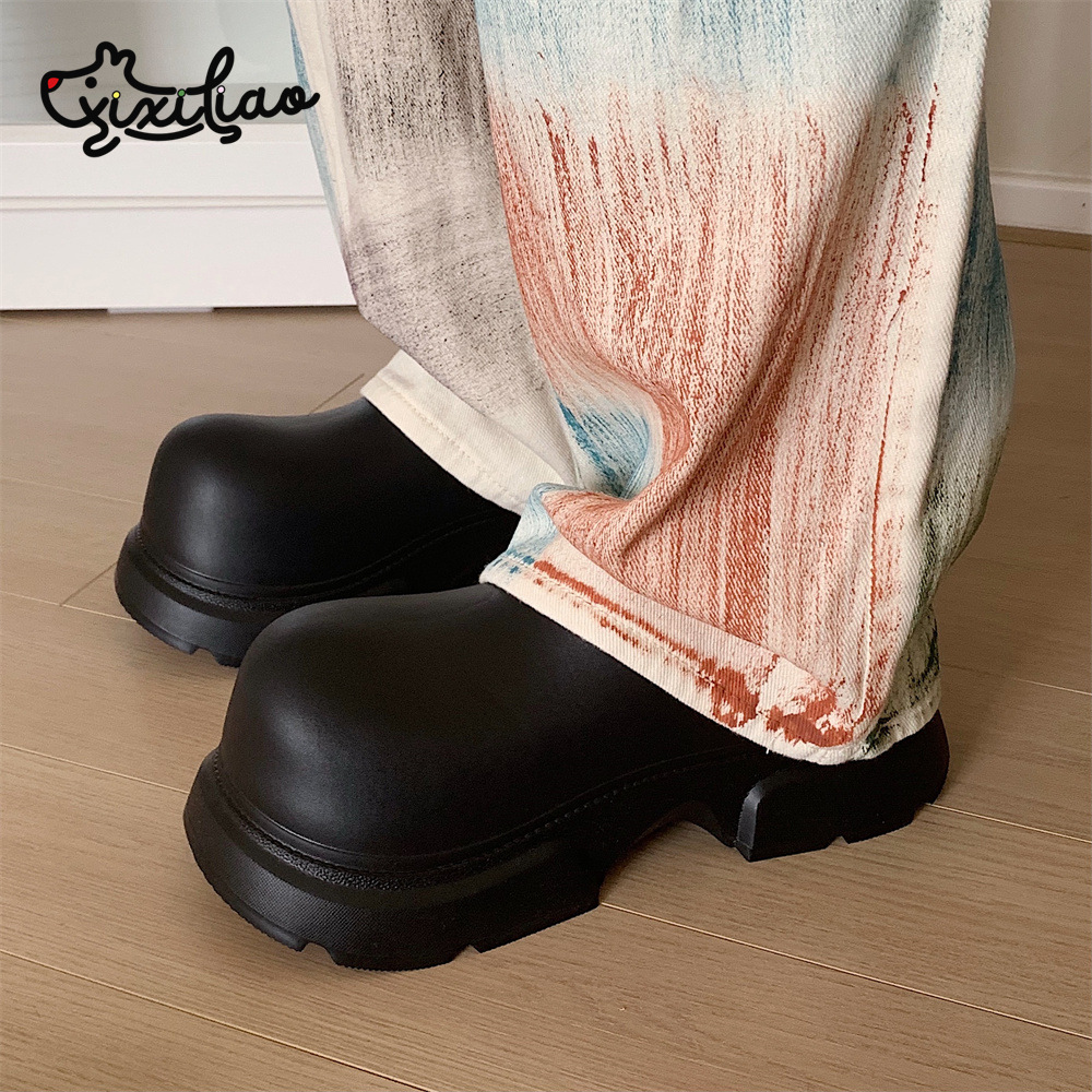 2024 New Slippers Women's Summer shoes Platform personality slippers Indoor street sandals Girls Beach shower slide