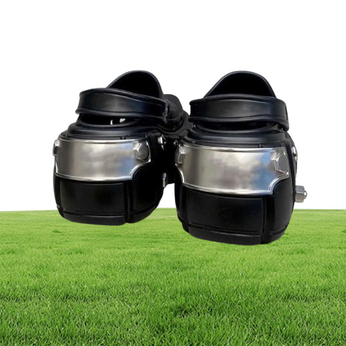 Women Men Fashion Triple S Flip Flops Hard Slippers Beach Pool Slides Sandals Sports Punk Style Rubber Rivet Slide Casual