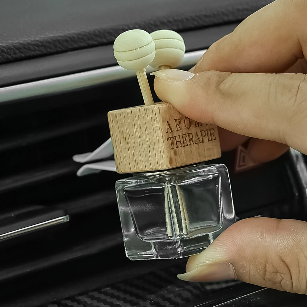 Car AC Vent Clip Aromatherapy Bottle Aromatherapy Bottles Air Freshener Deodorizer Glass Jars Automotive Interior Accessories