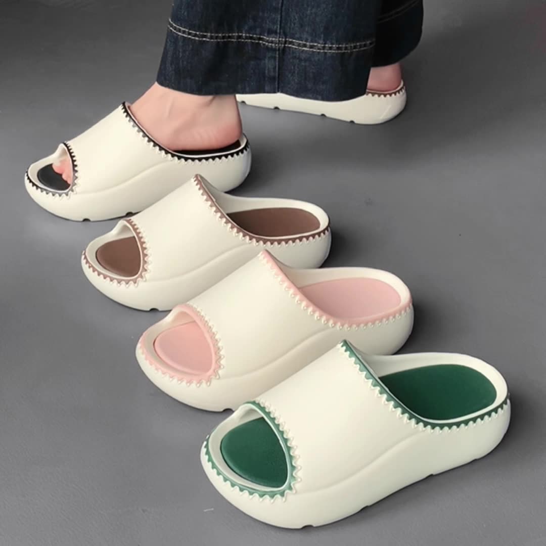 Street style fashion color matching sandals girls personality trend slippers Women summer wear 2024 new non-slip soft soled sandals