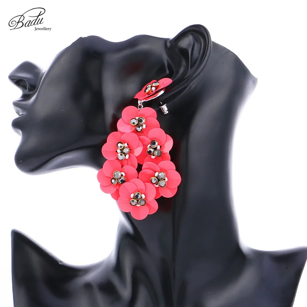 Badu plastic sequin earrings loud bright flower pendant earrings Christmas party jewelry womens party gifts 241031