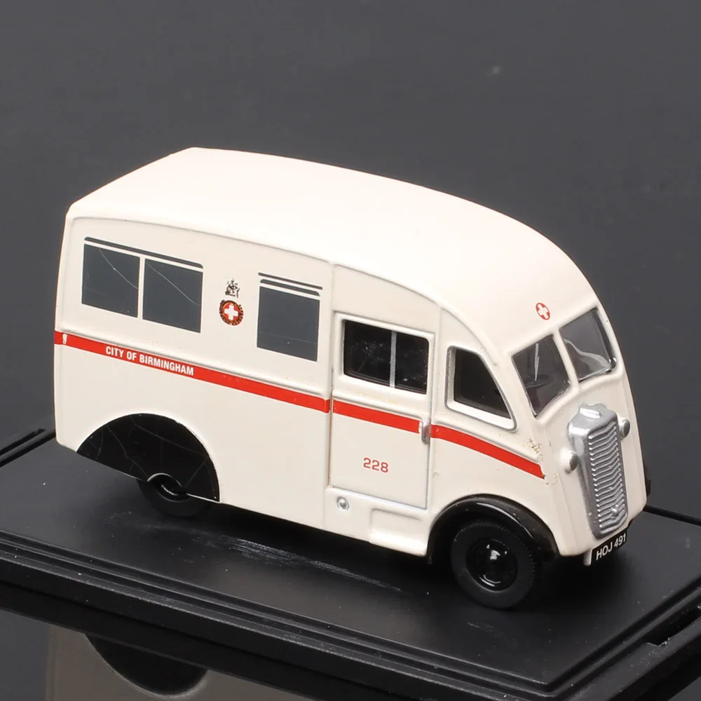 Oxford 1/76 OO Gauge Scale Commer Q25 Truck Pickfords 76CM002 Birmingham Ambulance 76CM007 Diecast Car Model Toy Van Vehicles