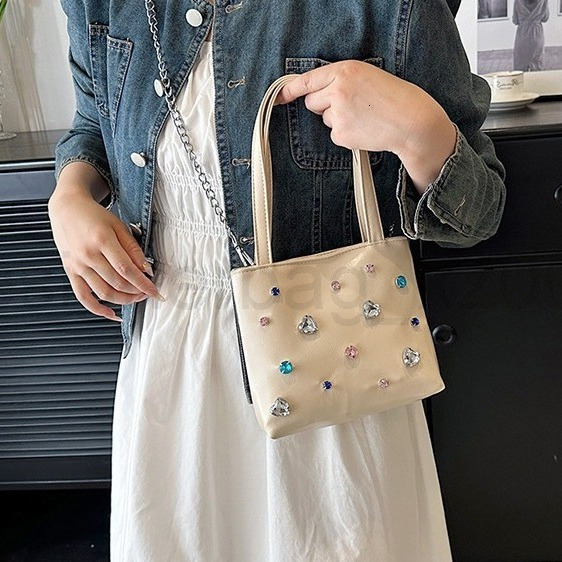 Bag Designer Fashion Classic 10a Top Woman Handbagevening Bags Small Niche Diamond Studded Tote for Women in Spring and Summer Fashionable Simple Sing