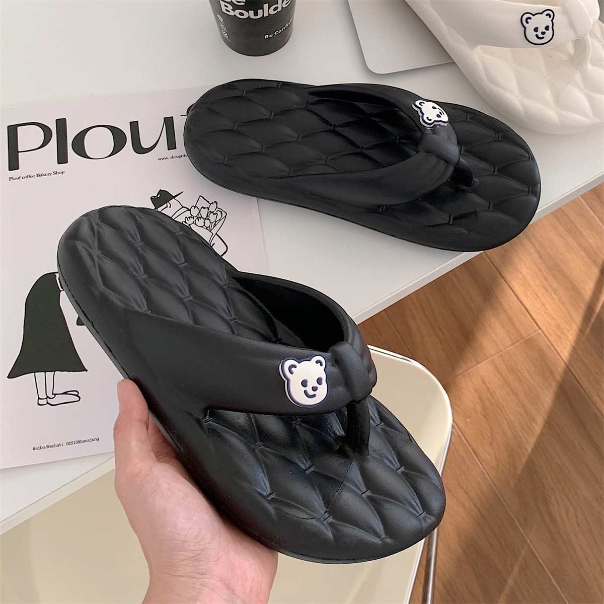 Slippers summer cute soft cute bear new fashion girl family bathroom non-slip cool flip-flops with feet cool slippers
