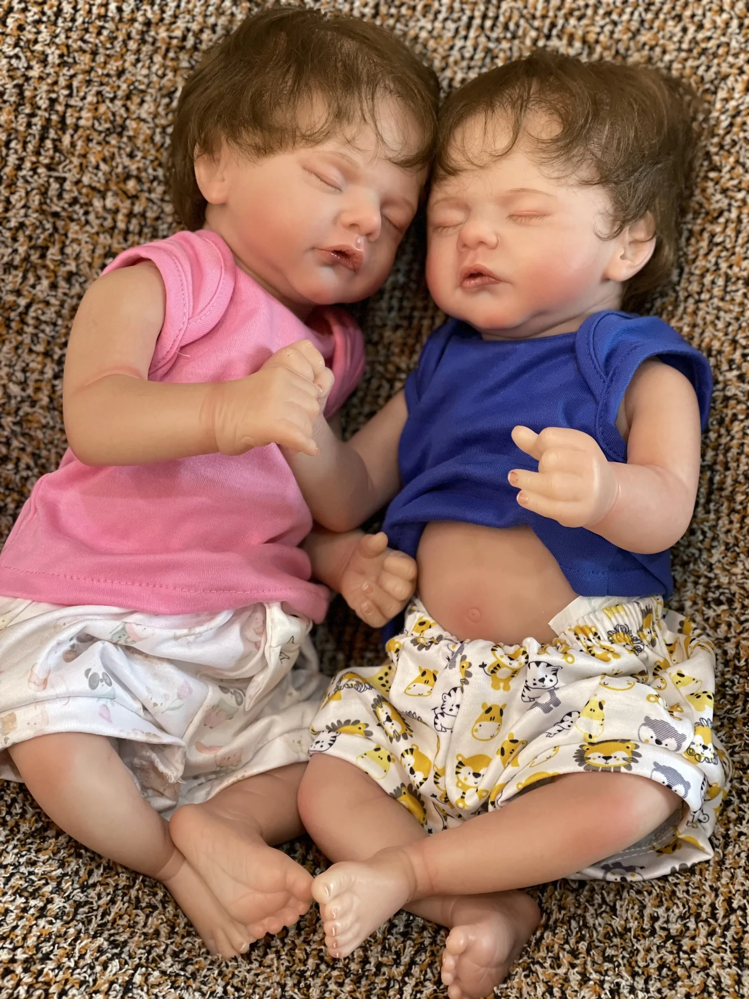 45cm Sam Full Body Silicone Vinyl Bebe Reborn Boy and Girl Lifelike Realistic Reborn Doll Soft Touch Feeling Newborn Doll