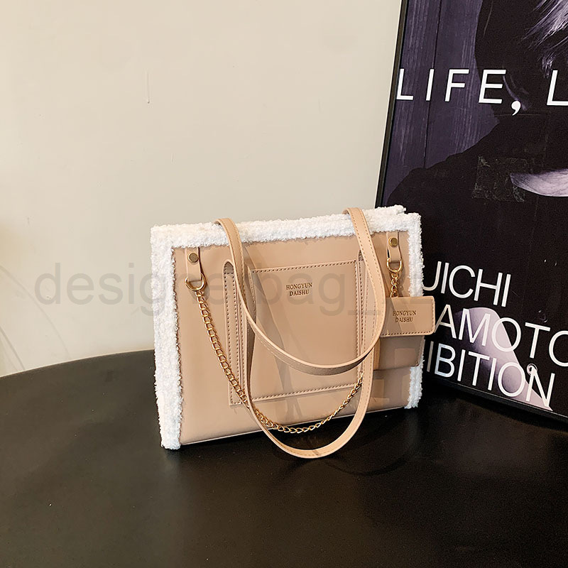 Classic Designer Bag Fashion 10a Top Woman Handbagevening Bags Autumn and Winter New Plush Fringed Tote for Women Versatile Shoulder Texture Contrasti