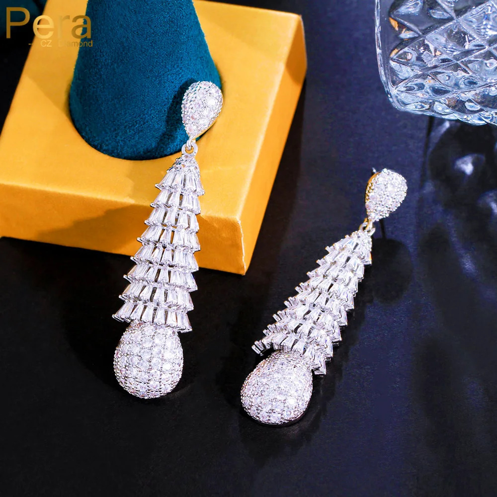 Pera Fashion White CZ Pave Long Christmas Tree n for Women Brides Wedding Boucle doreille Women E390 Pendant Earrings 241031