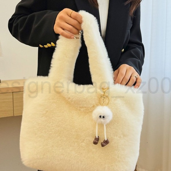 Classic Designer Bag Fashion 10a Top Woman Handbagevening Bags Winter New Fur Womens Large Capacity Single Shoulder Armpit Hand-held Tote Plush Trend