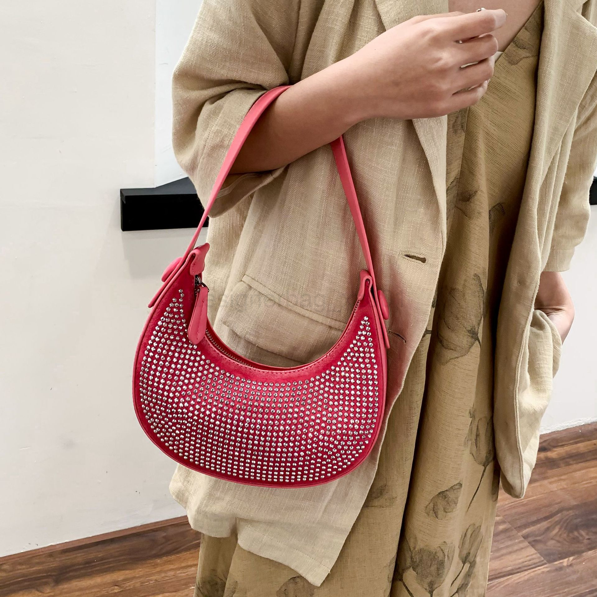 Bag Classic Designer Fashion 10a Top Woman Handbagevening Bags Niche Underarm Womens New Trendy Korean Edition Celebrity Bright Diamond Chain Single S
