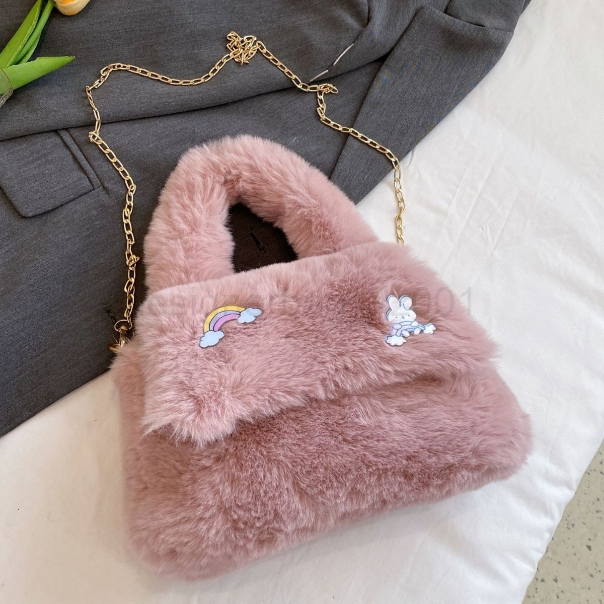 Bag Designer Fashion Classic 10a Top Woman Handbagevening Bags Womens Japanese and Korean Cute Exquisite Plush Badge Wrist Autumn Winter New Single Sh