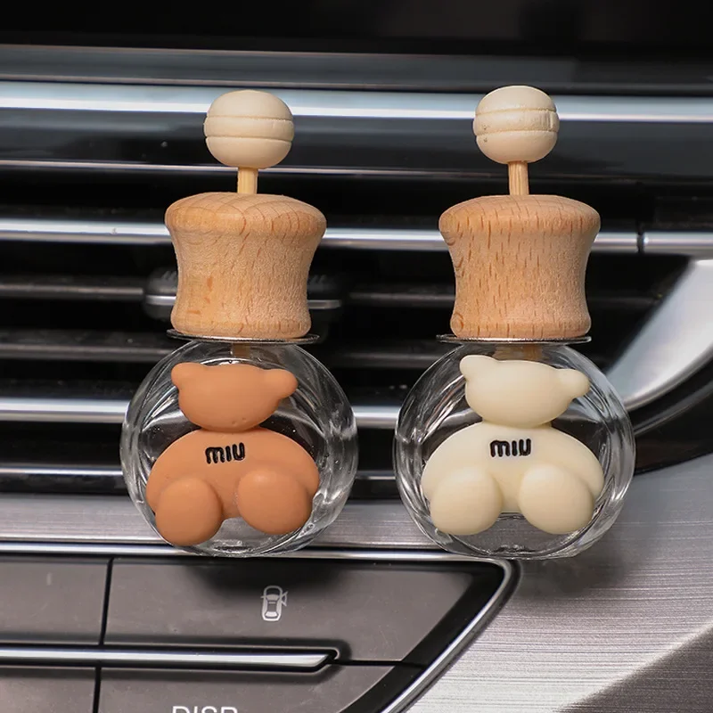 Cute Car Aromatherapy Pendant Air Conditioning Outlet Fashionable Aromatherapy Clip Essential Oil Empty Bottle Car Decoration