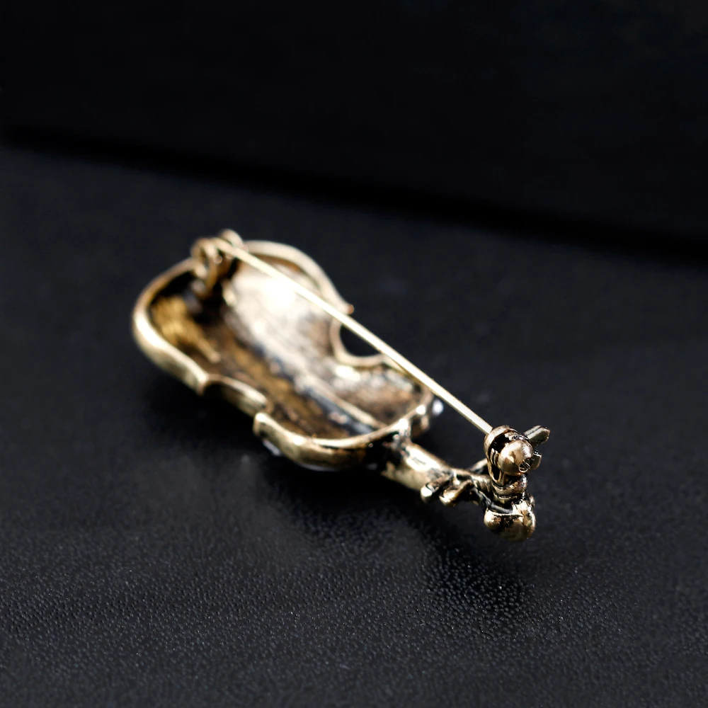 Musical Instrument Enamel Brooches New Style Guitar Violin Jewelry Luxurious Metal Badge Lapel Pins for Women Bag Brooch