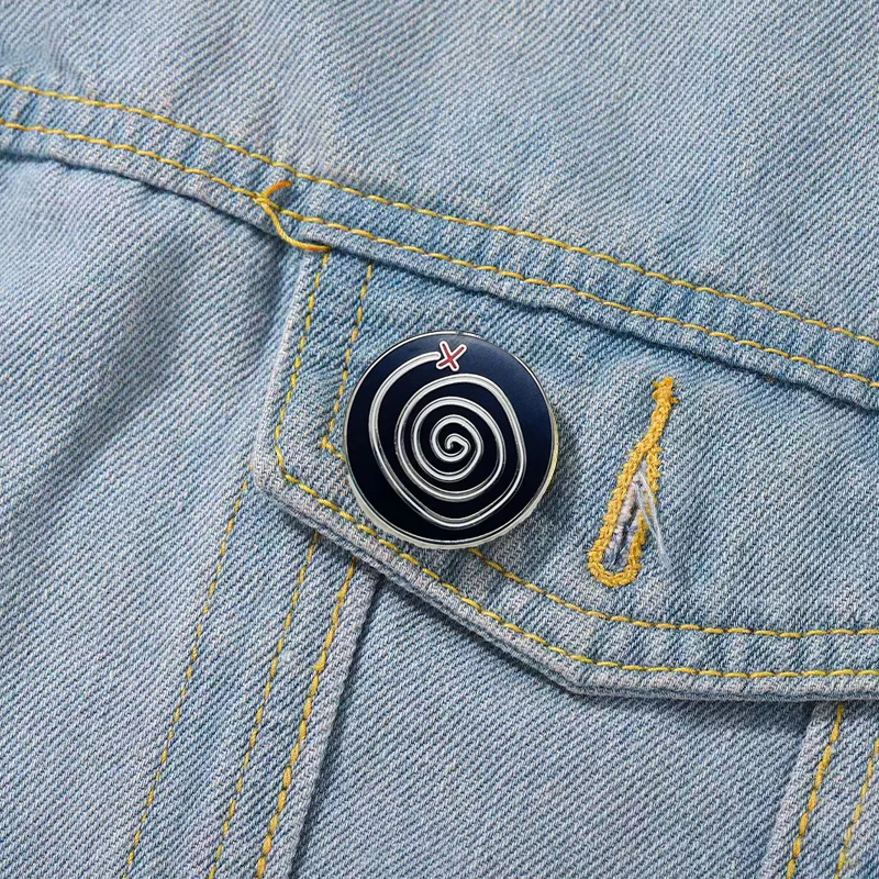 Life Is Strange Adventure Game Brooch Enter the Swirl Metal Badge Men's Backpack Pin Denim Jacket Hat Accessory Friend Gift