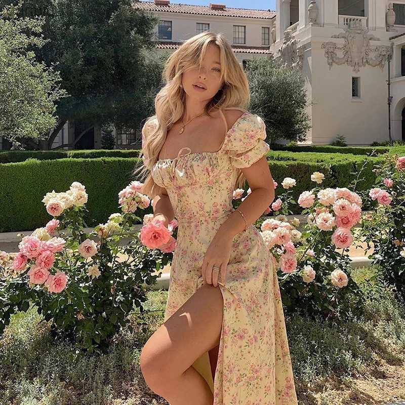 Urban Sexy Dresses Womens Y2k Vintage Bodycon Long Dress Summer Bohemian Floral Print Puff Slave Square Neck Lace High Split Dress Y240402