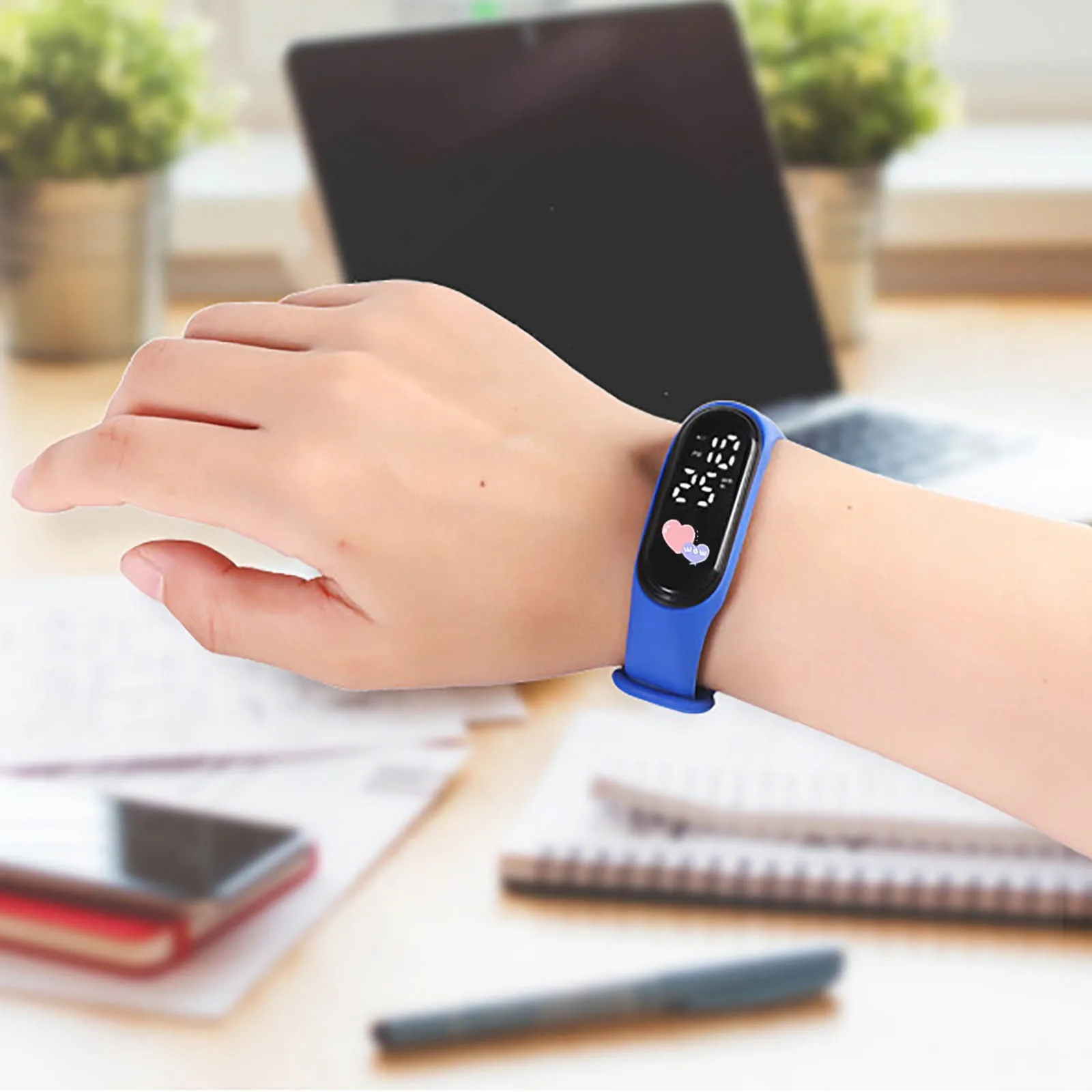 Children Digital Watch 2025 Outdoor Sports Silicone Bracelet Electronic Watch Kids Bracelet new Watches Boys Girls reloj montre