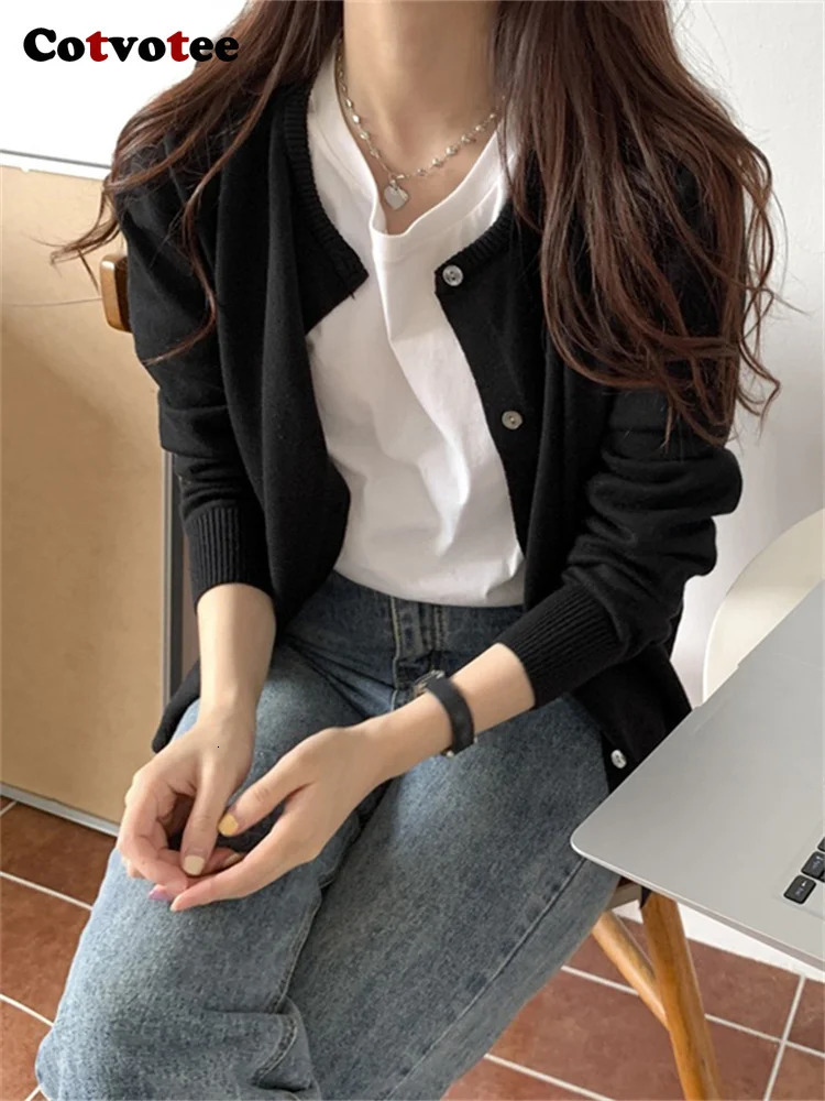 Womens knitted cardigan wool sweater Korean fashion button up basic slim fit sweater elegant and unique autumn and winter navy blue gray Mu top 241031