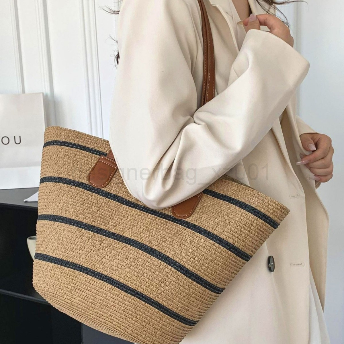 Fashion Classic Bag Designer 10a Top Woman Handbagevening Bags Womens Single Shoulder Crossbody Backpack Forest Style Woven Grass Hand Beach Tote Larg