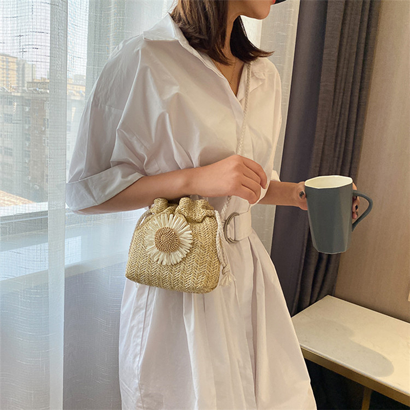 Women's Grass Woven Bag Cute Ins Bucket Package Personalized Girl One Shoulder Crossbody Handbag New Trend 2023 Summer