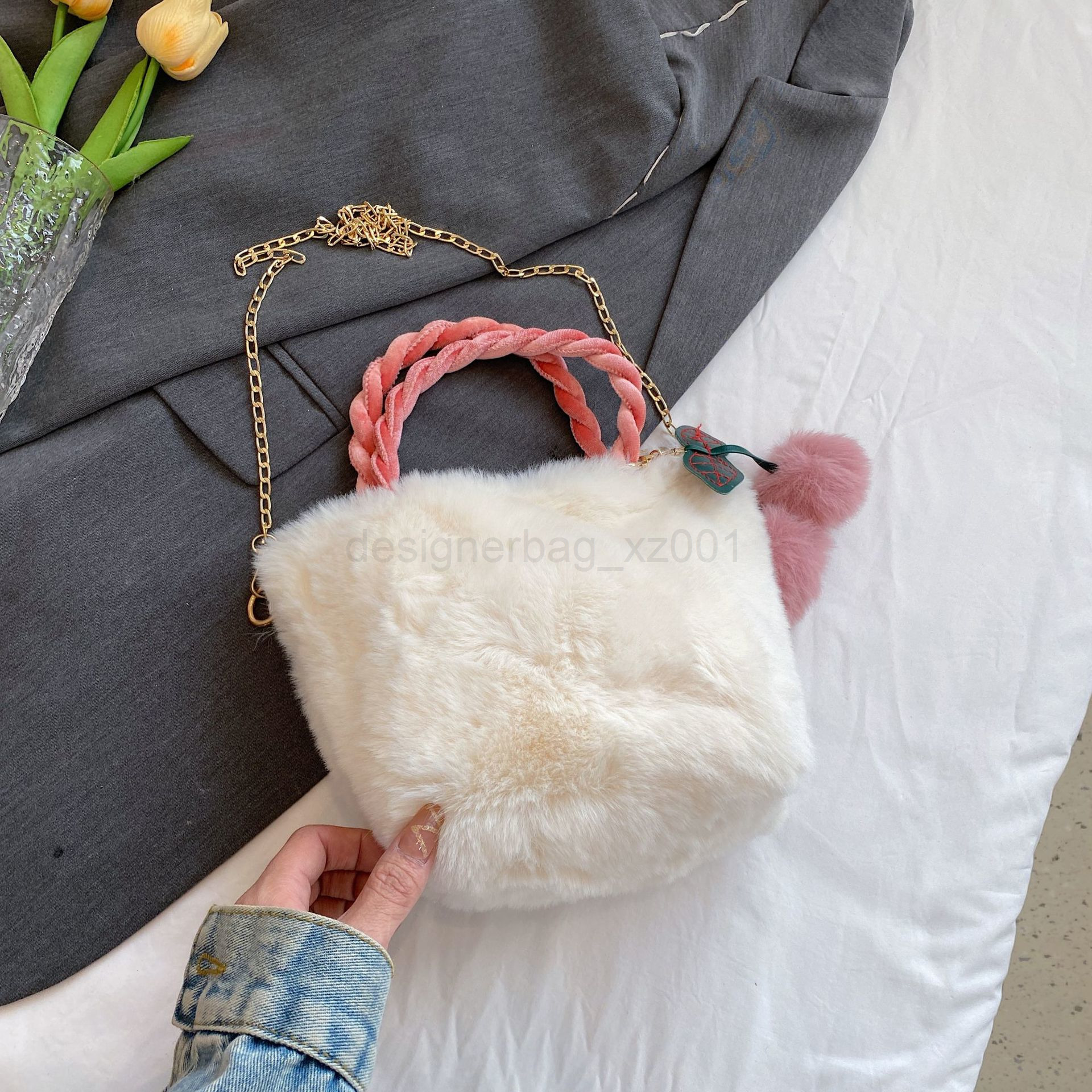 Fashion Classic Bag Designer 10a Top Woman Handbagevening Bags New Cherry Plush Handbag Unique Design for Womens Chain Fashionable and Versatile Cross
