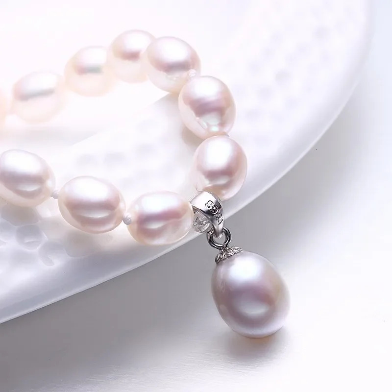 Hengsheng A Natural Freshwater Pearl Jewelry Set Fashion/Elegant Necklace Bracelet Earrings Suitable for Women to Attend Parties/Weddings/Gifts 241031
