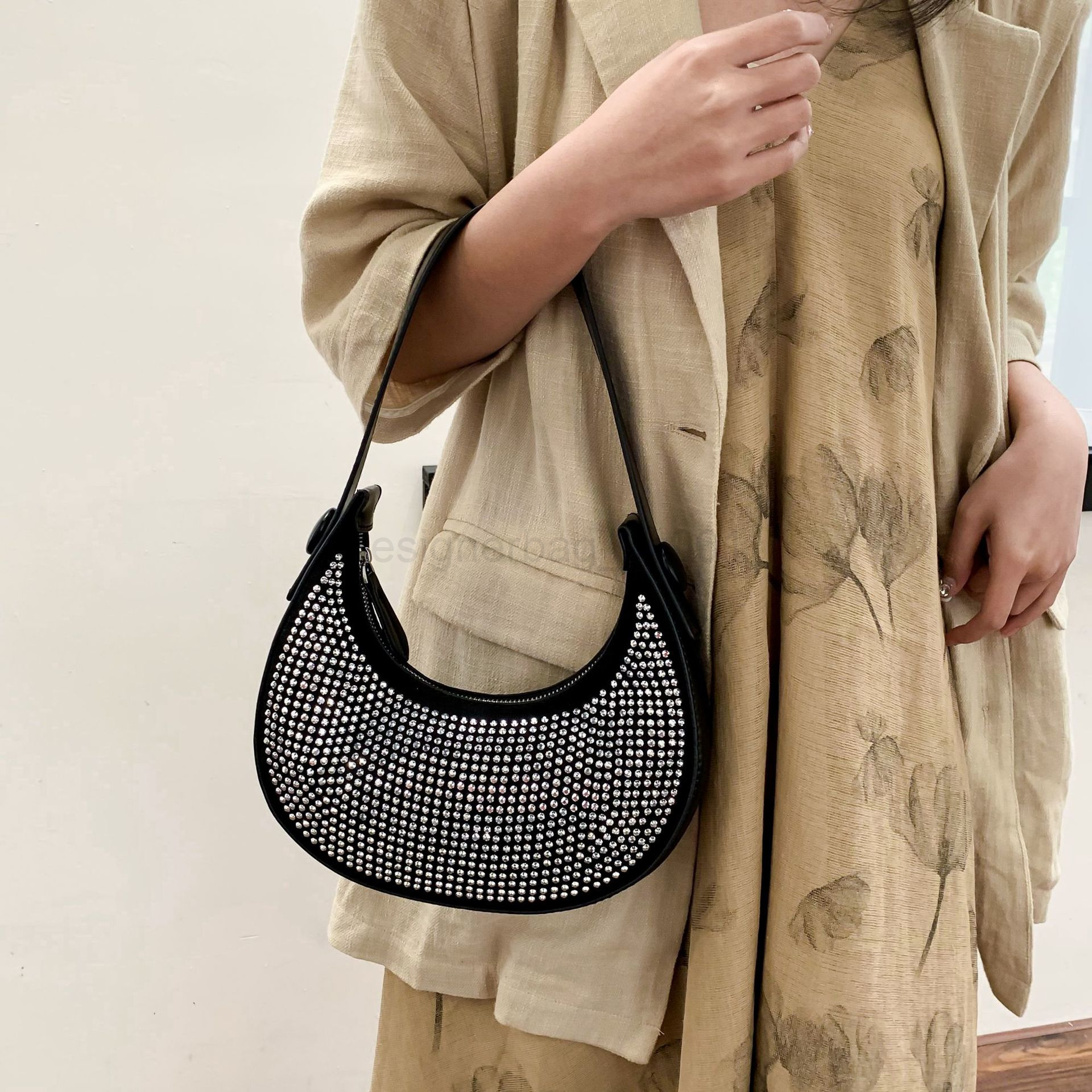 Bag Classic Designer Fashion 10a Top Woman Handbagevening Bags Niche Underarm Womens New Trendy Korean Edition Celebrity Bright Diamond Chain Single S