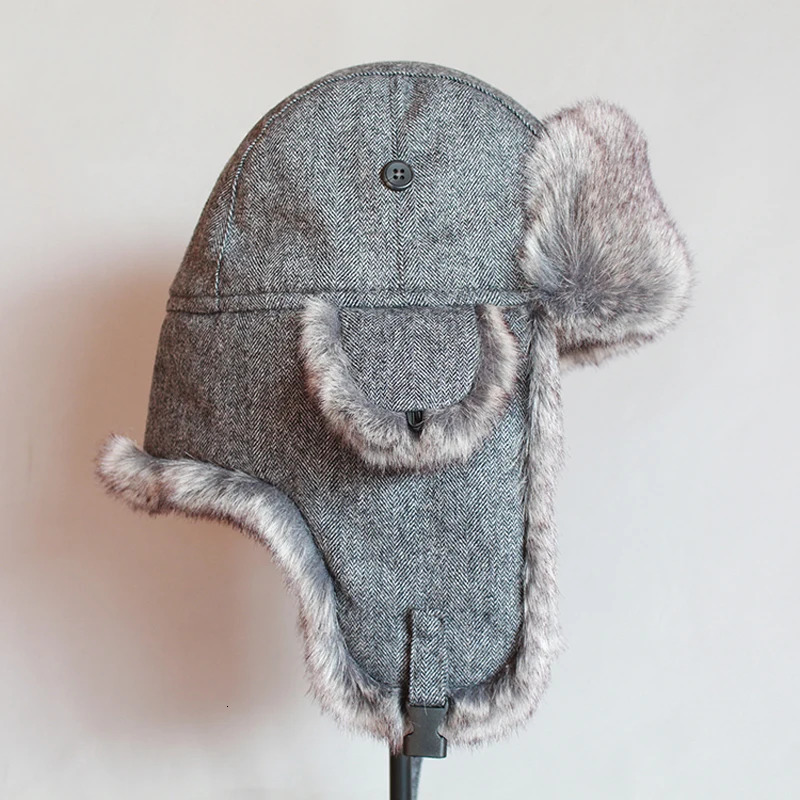Russian cavalry trap hat winter bomber hat mens warm faux fur hat with ear flaps 241031