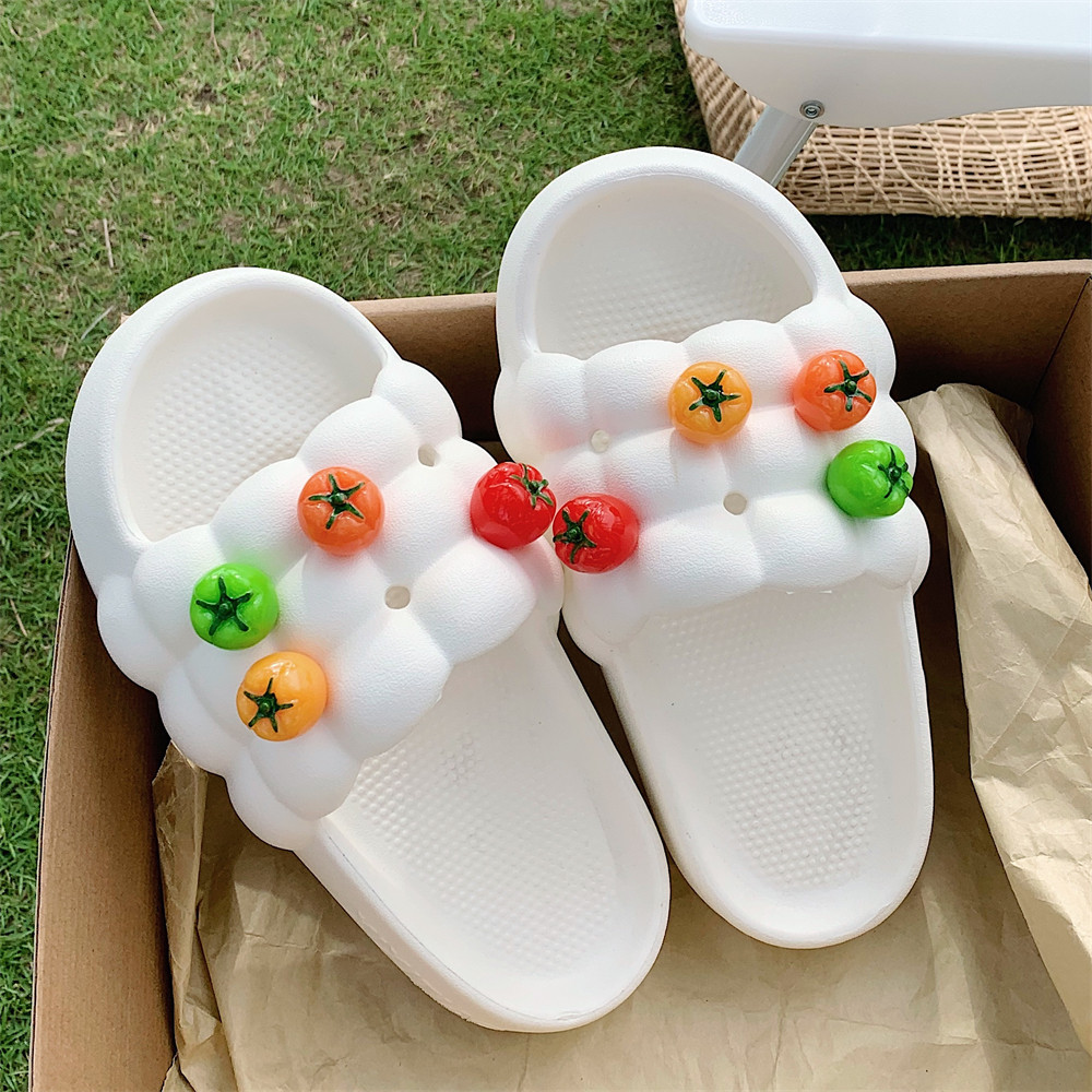 Ladies Fun cute little Tomato slipper beach slide Men's thick soled indoor bathroom non-slip summer sandals