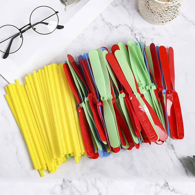 1Pcs/5pcs Random Color Plastic Bamboo-copter Classic Toy Hand Rub Nostalgic Classic Indoor/Outdoor Game Educational Toy For Kids