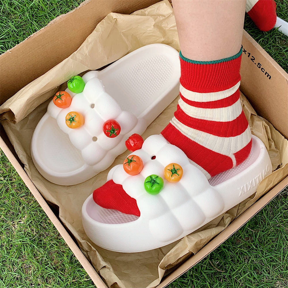 Ladies Fun cute little Tomato slipper beach slide Men's thick soled indoor bathroom non-slip summer sandals
