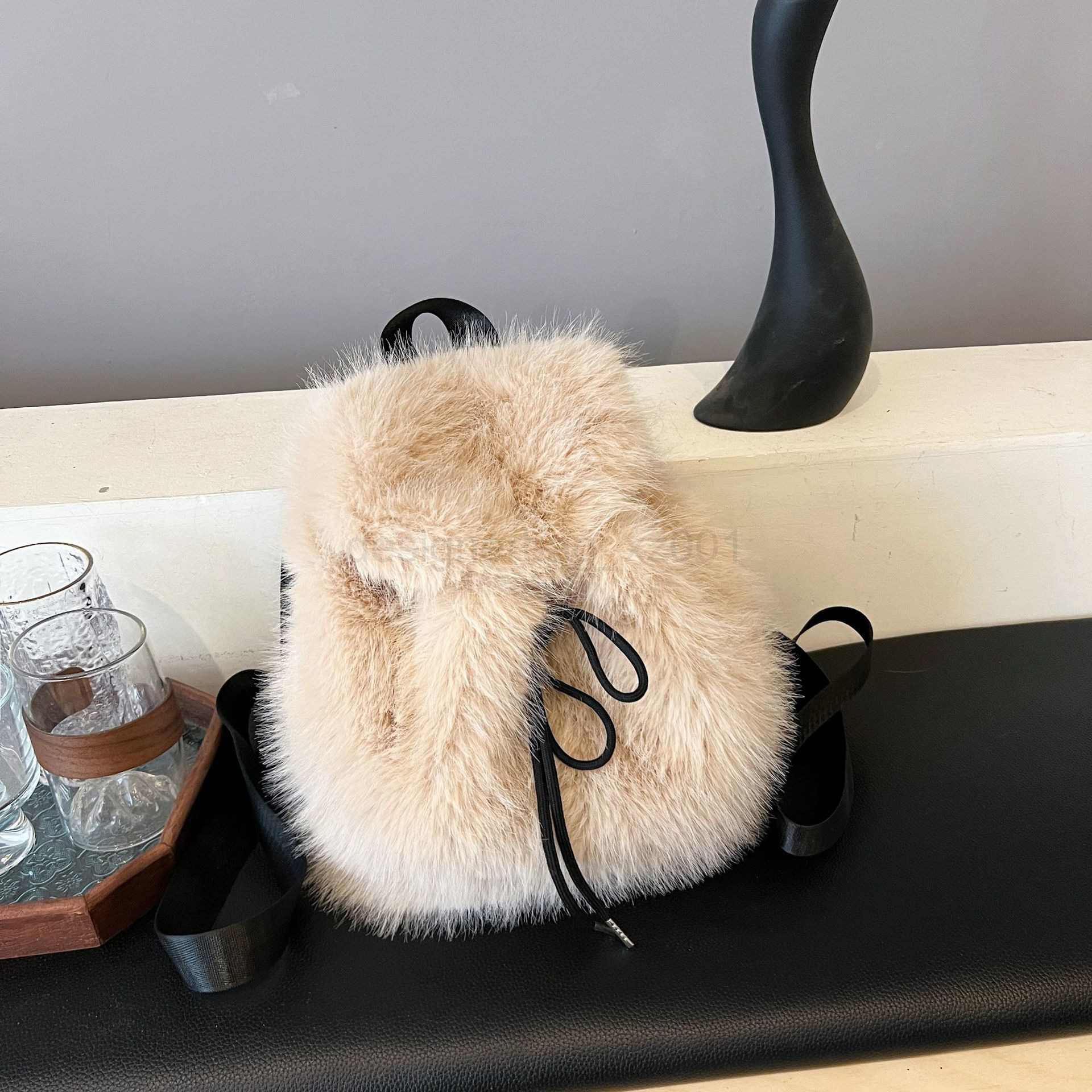 Bag Designer Fashion Classic 10a Top Woman Handbagevening Bags Autumn and Winter New Plush Backpack Fashionable Imitation Rabbit Fur Versatile Student