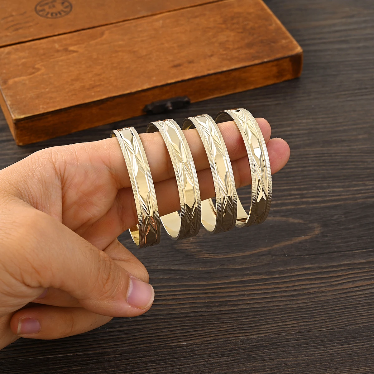 9K Gold Color 45MM Kid Size Cute Bracelet Hawaiian Jewelry Polynesian Gold Plated Flower Bangles Girls Birthday Party Gifts