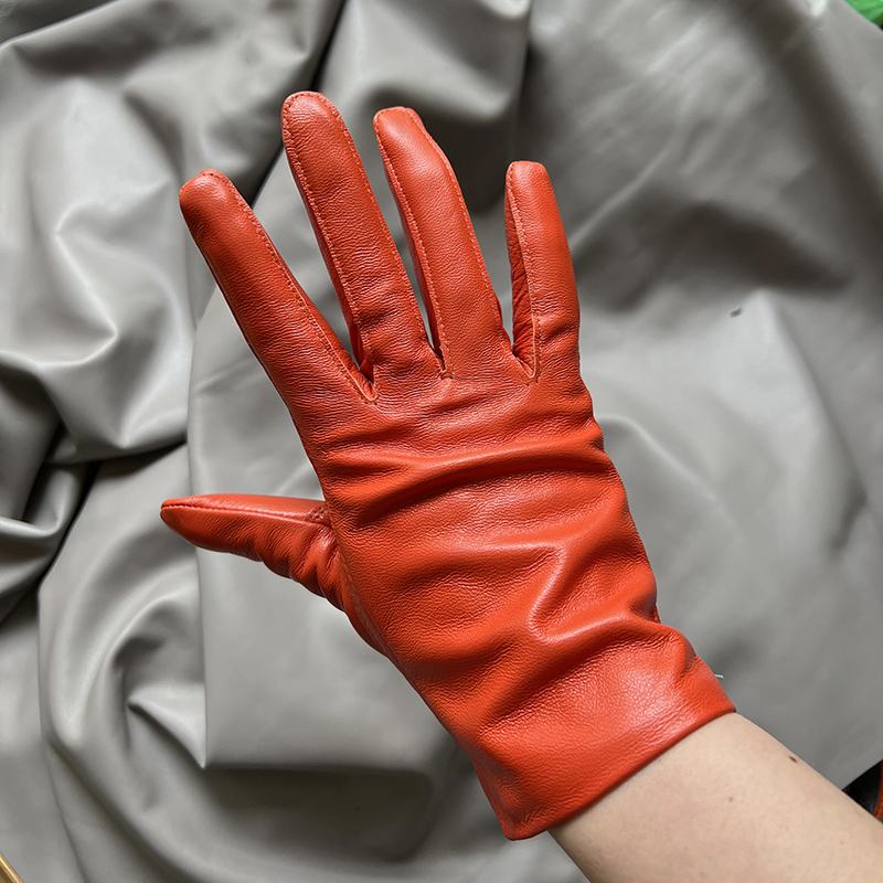 Elegant Women Gloves Genuine Lambskin Real Leather Sheepskin Autumn And Winter Plus Velvet Trendy Female Short Glove 27 Colors