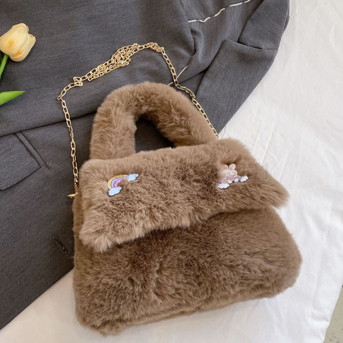 Bag Designer Fashion Classic 10a Top Woman Handbagevening Bags Womens Japanese and Korean Cute Exquisite Plush Badge Wrist Autumn Winter New Single Sh