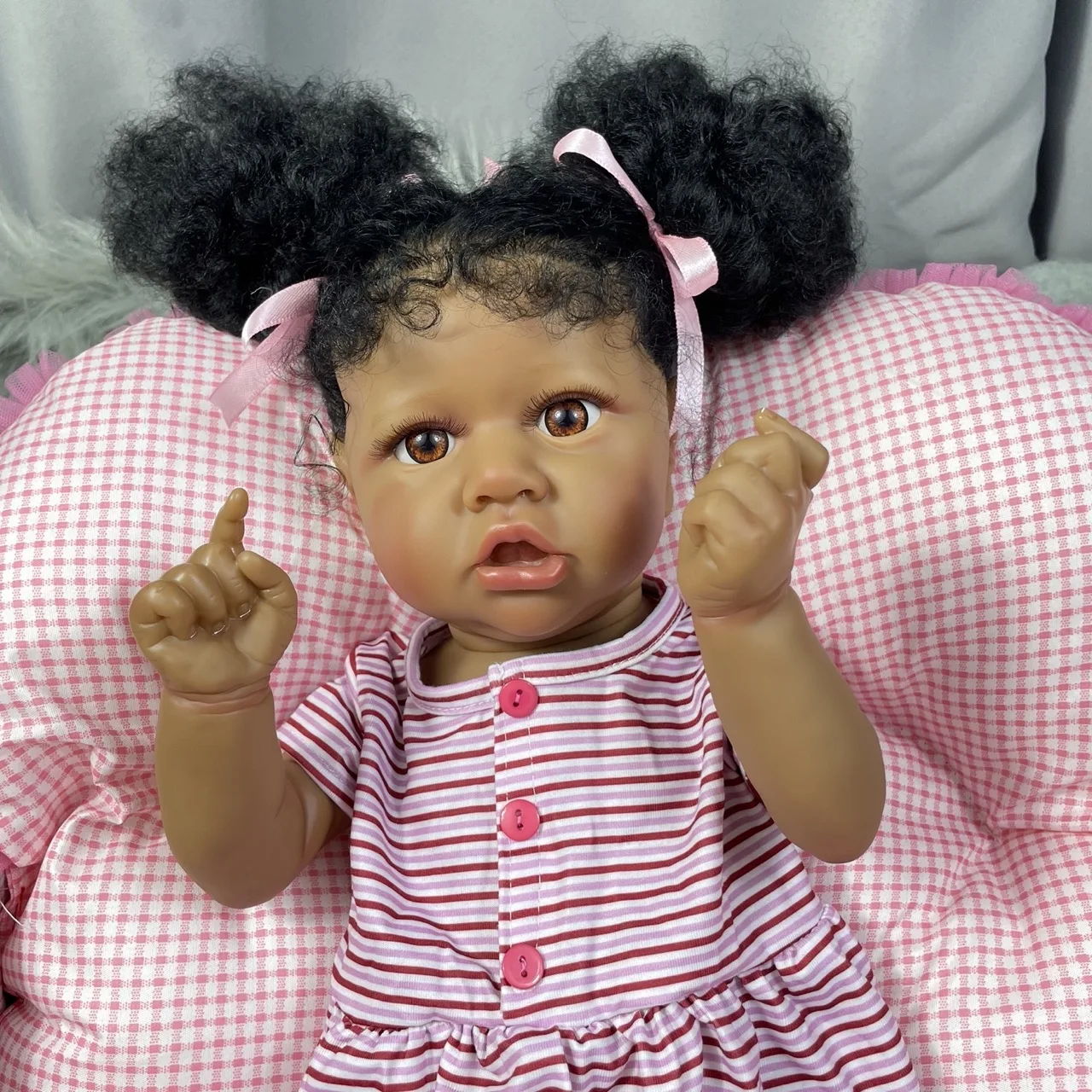 55CM Reborn Saskia African American Doll Full Vinyl Body Girl Washable Hand-rooted Hair Dark Skin Baby Doll For Kids Gift