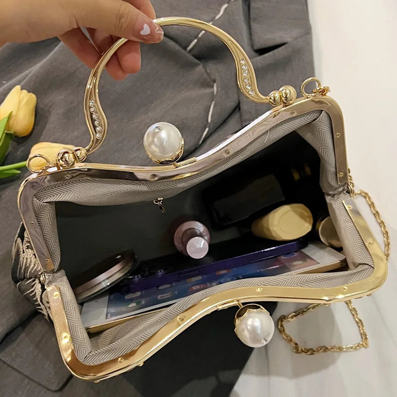 Vintage womens flower wallet and handbag evening clutch embroidery chain cross body bag wedding shell clip handbag 241031