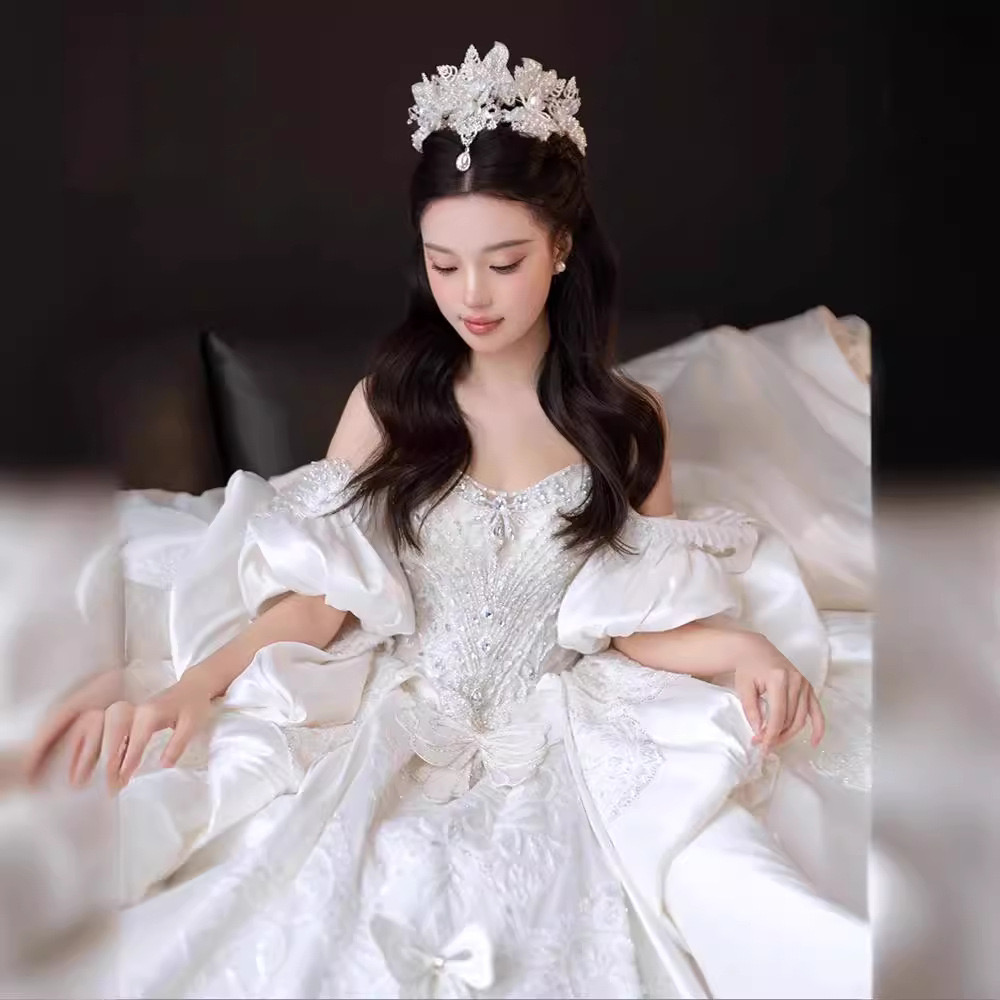 2024 Ball Gowns Wedding Dresses Princess Gown Corset Sweetheart Organza Ruffles Cathedral Train Satin Beaded Embroidery Plus Size Custom Made Bridal D