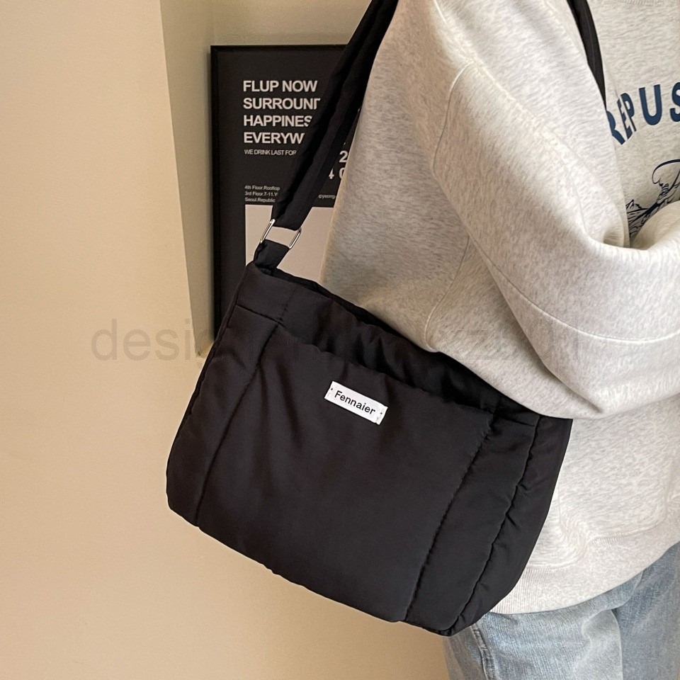 Bag Designer Fashion Classic 10a Top Woman Handbagevening Bags Lightweight Cotton Clothing Regular Crossbody Female Student Class Shoulder Mens and Wo