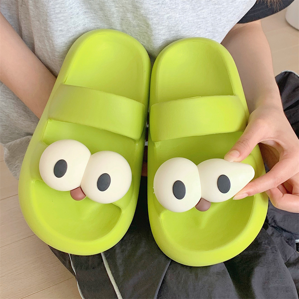 2024 New slipper ladies summer shoes Casual fun funny big eye slipper indoor street sandals girls beach shower slide
