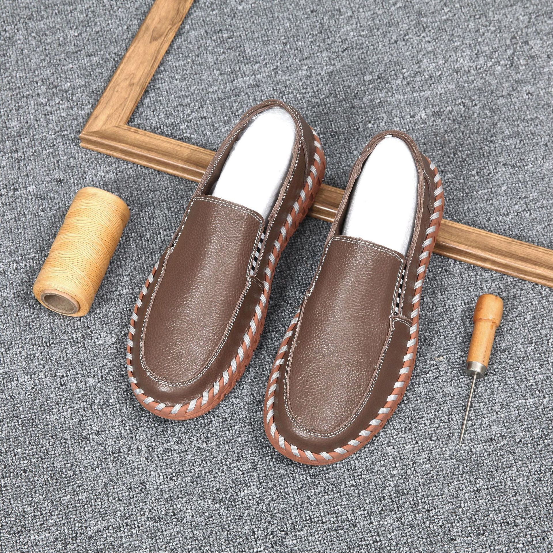 2024 Men's breathable casual driving top layer cowhide beanie Genuine leather slip-on shoes for lazy people 0328d