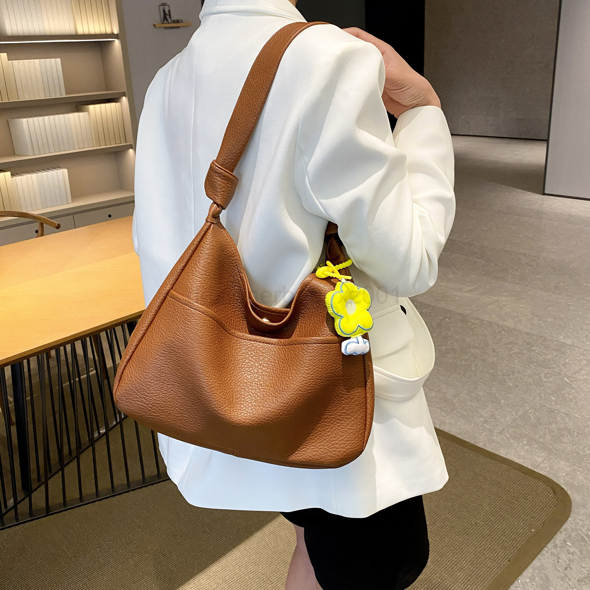 Bag Designer Fashion Classic 10a Top Woman Handbagevening Bags Korean Niche Design for Women New Texture Hand-held Underarm Shoulder