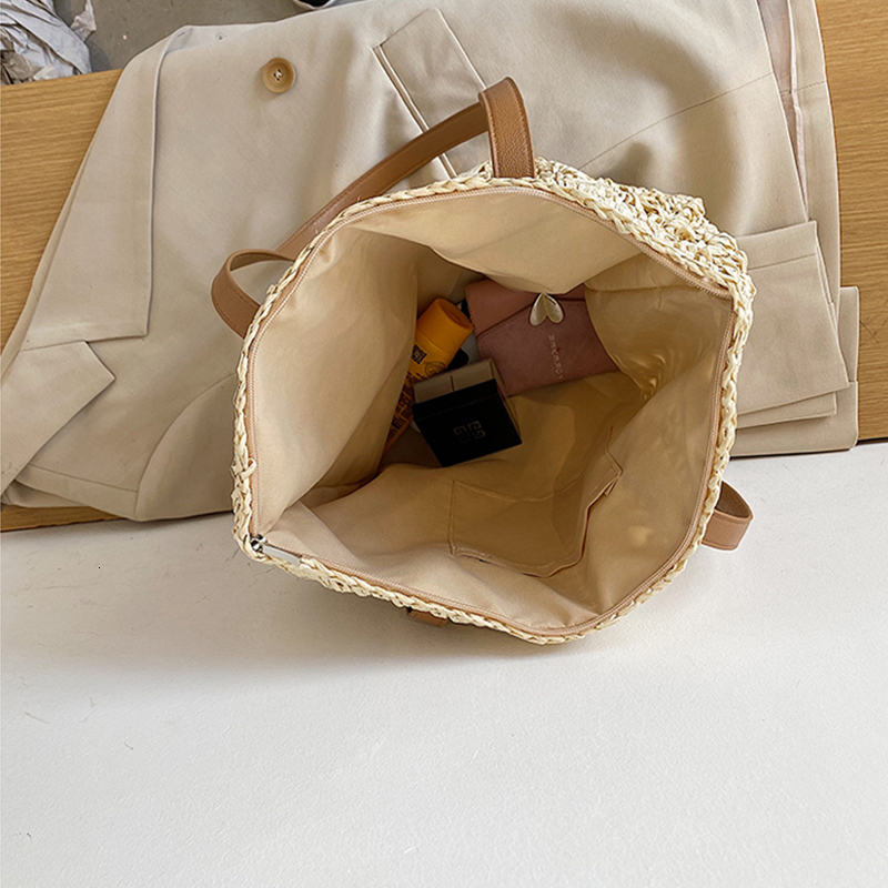Square Hollow Straw Beach Hand Woven Designer Casual Handbag