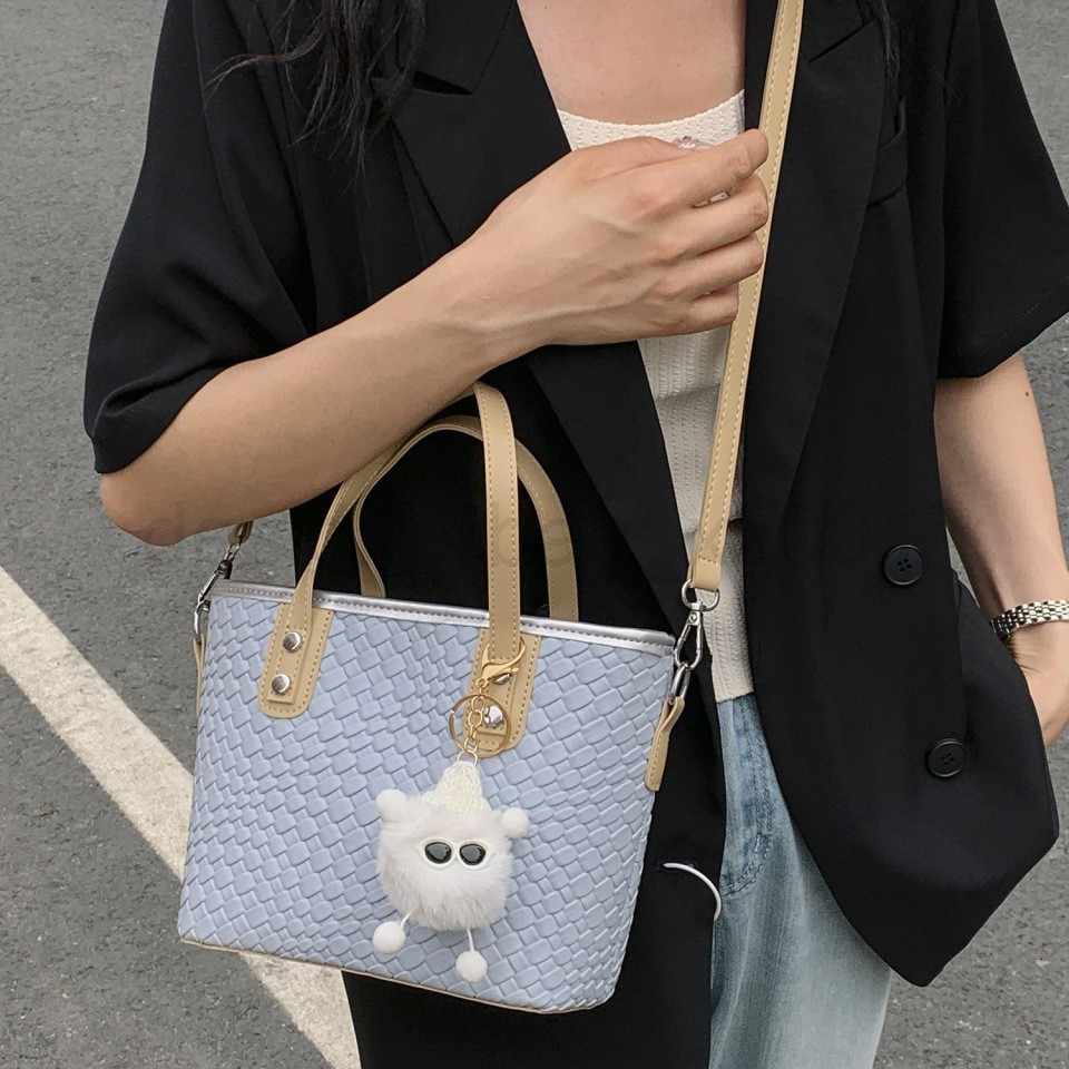 Fashion Classic Bag Designer 10a Top Woman Handbagevening Bags Weaving Spring Handheld Small for Women Fashionable and Versatile Water Bucket Style Si