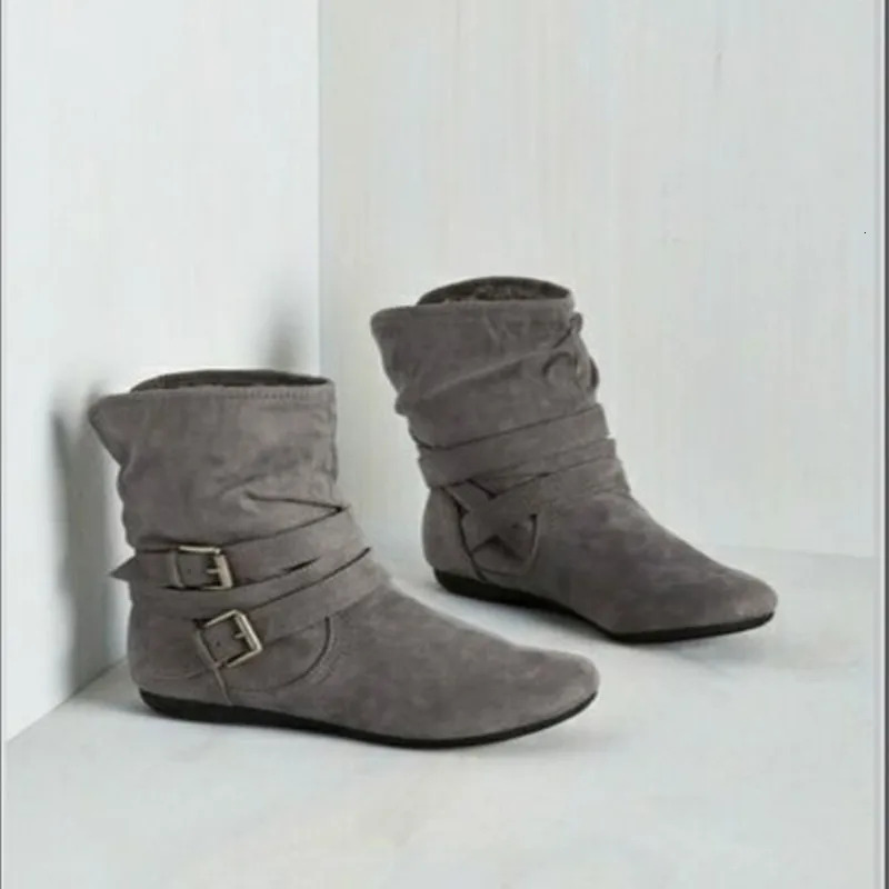 2024 New Women's Boots Europe And America Plus Veet Thick Cotton Size 43 Women Shoes
