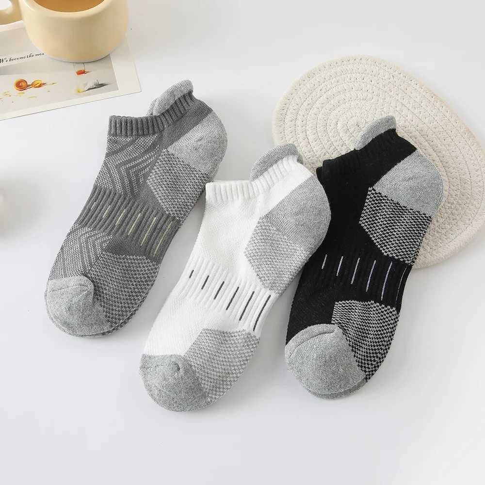 6 Pairs/Lot Mens Sport Breathable Outdoor Running buffer thickenBasketball Cotton Training Short Tube For Men LX241102